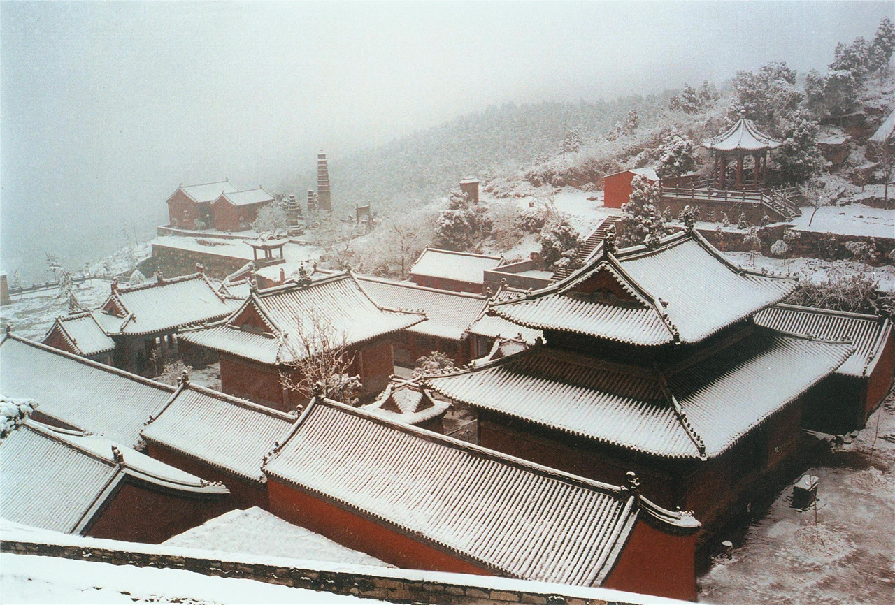 风雪月山寺.jpg