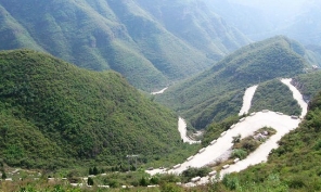 山东两景：刘公庙与卧龙山旅游景色